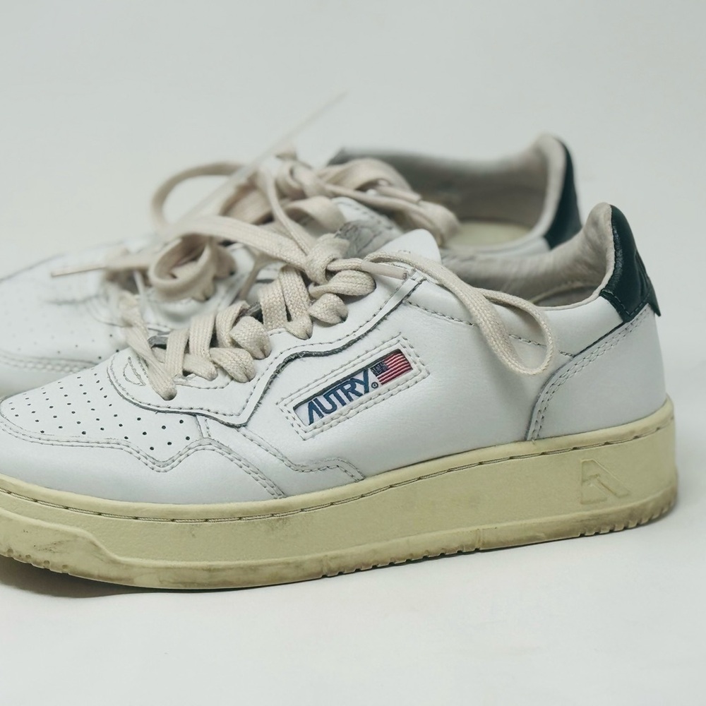 Autry Women's Athletic Shoes - White and Green